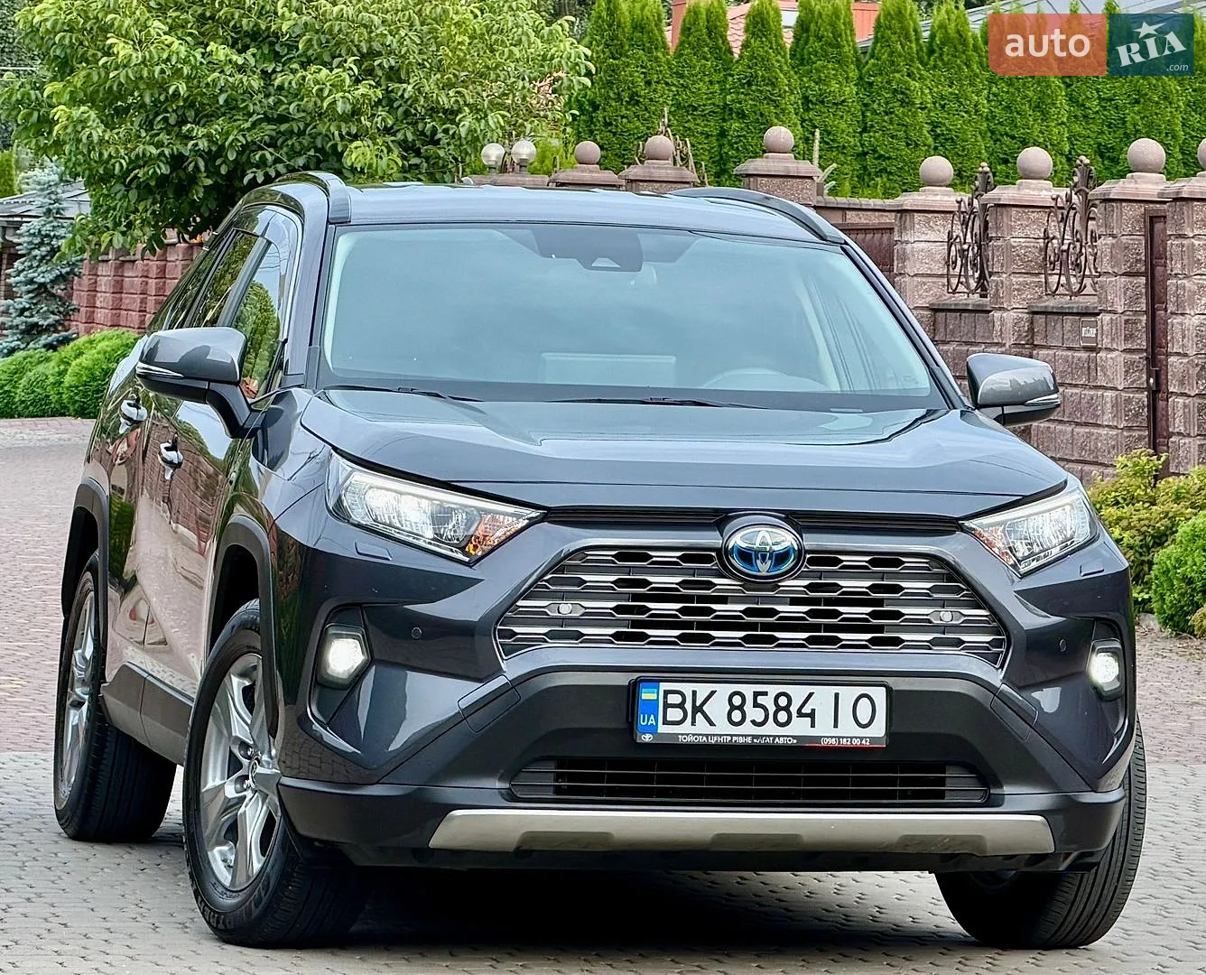 Toyota RAV4, 2024