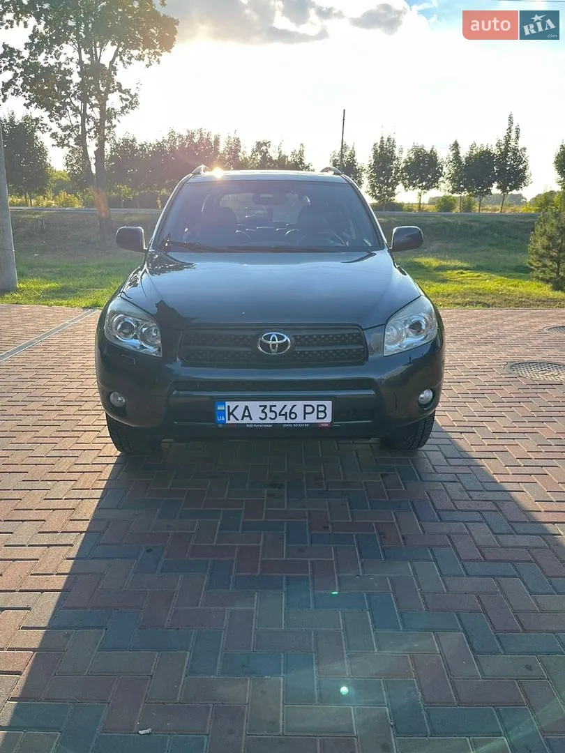 Toyota RAV4, 2008