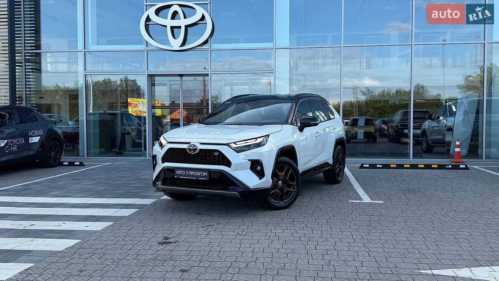 Toyota RAV4, 2024