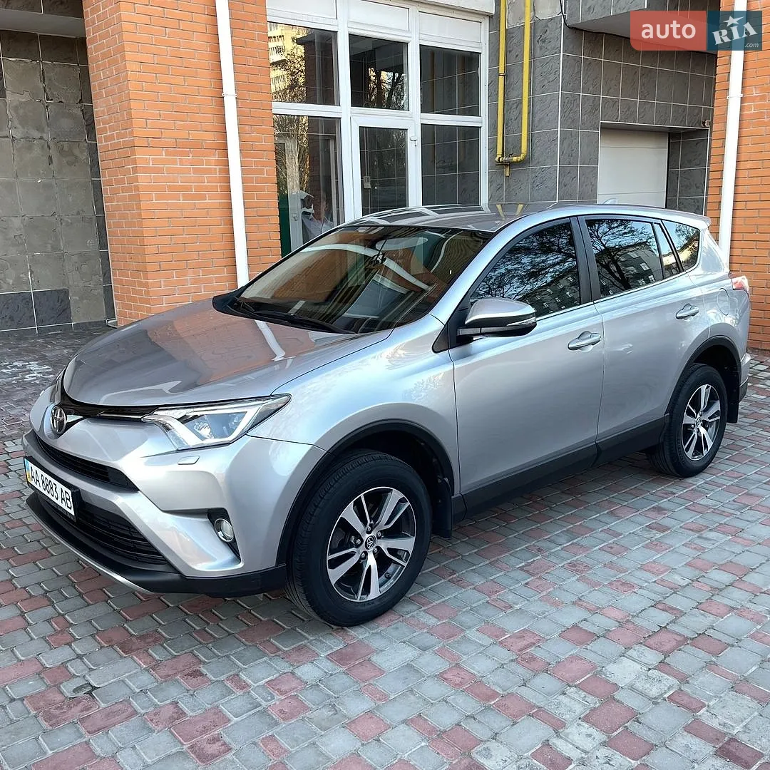 Toyota RAV4, 2017