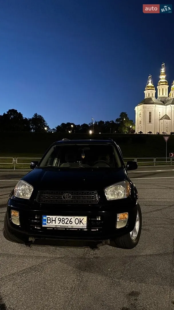 Toyota RAV4, 2001