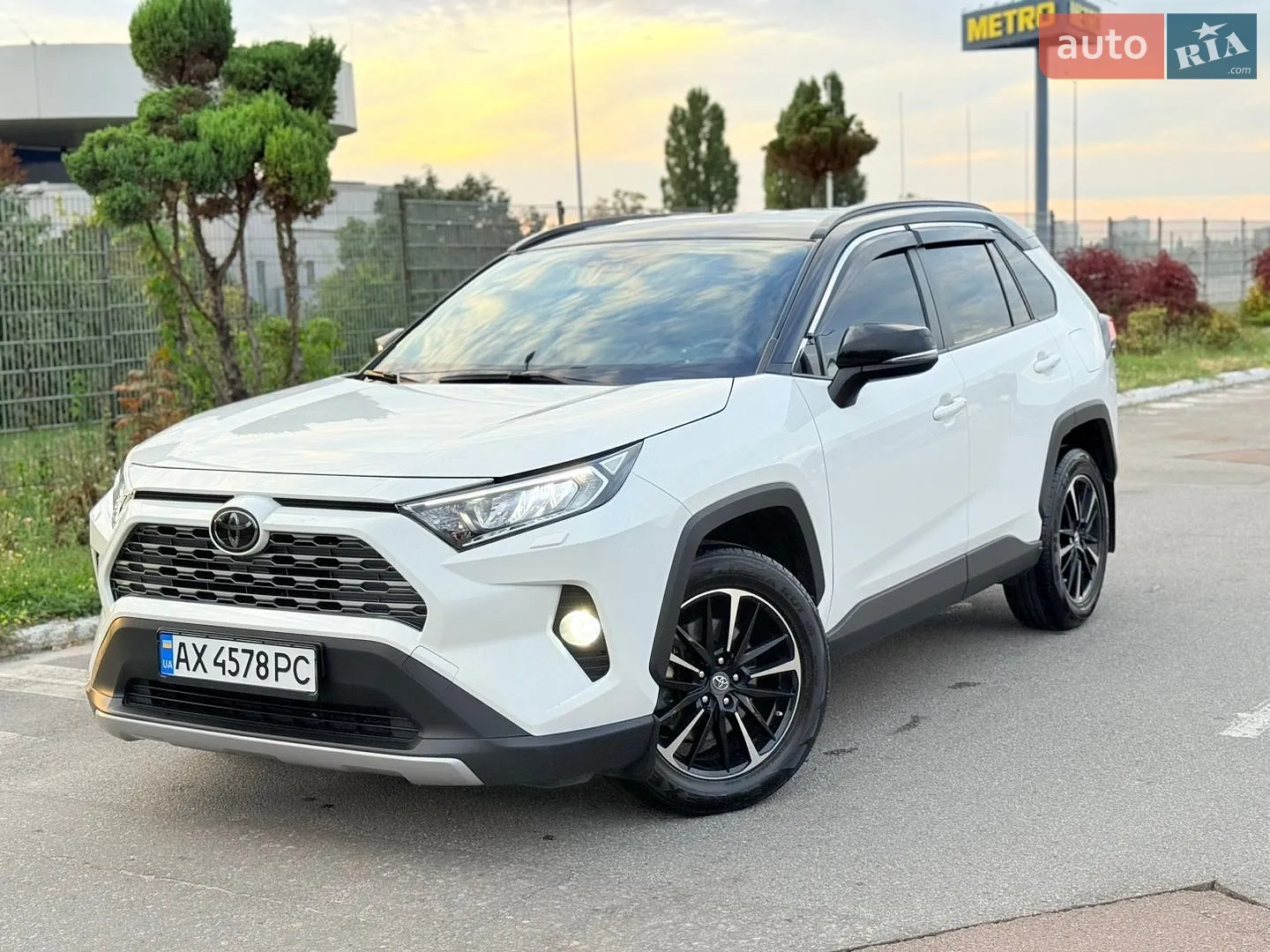 Toyota RAV4, 2020