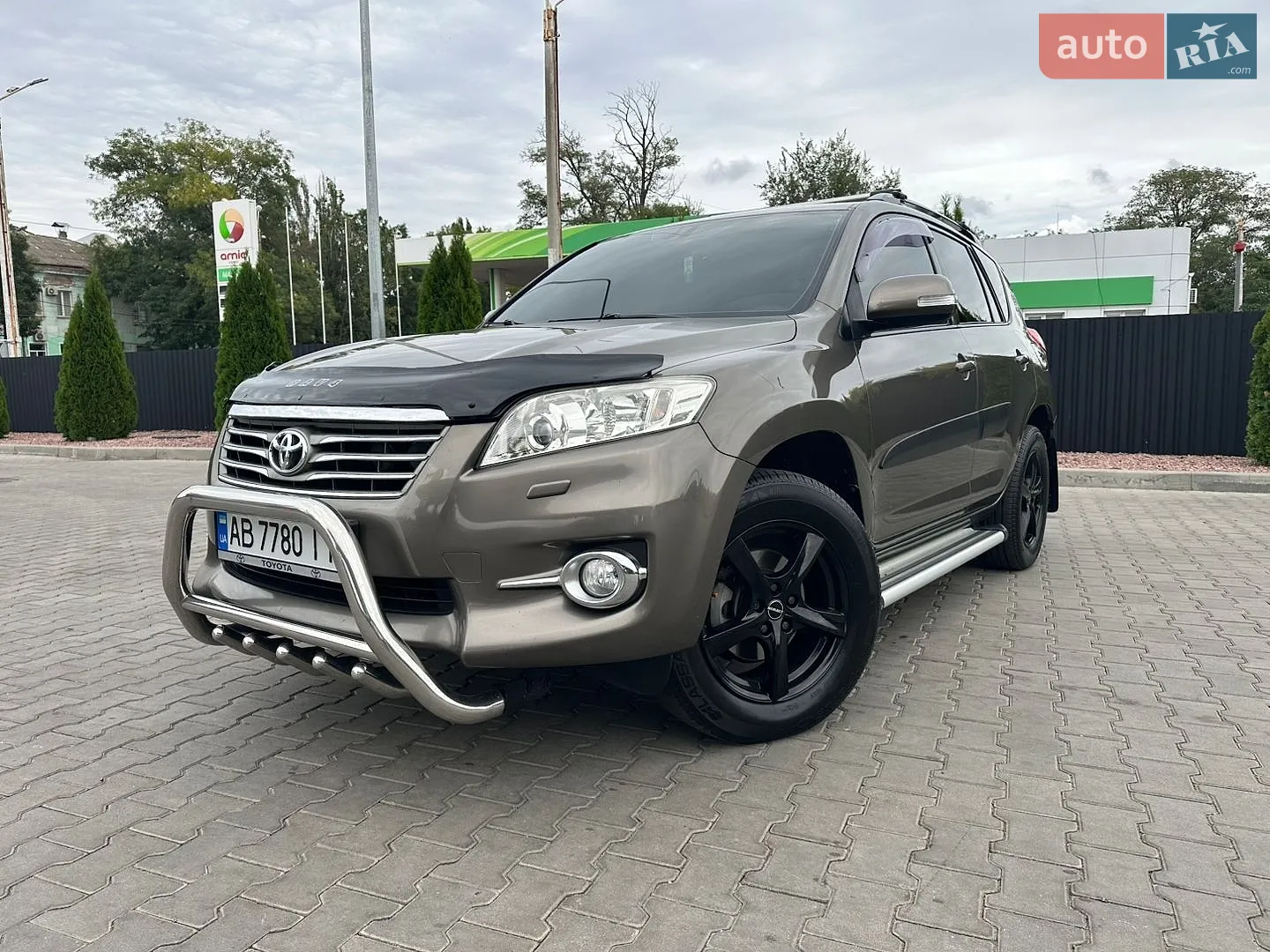 Toyota RAV4, 2010