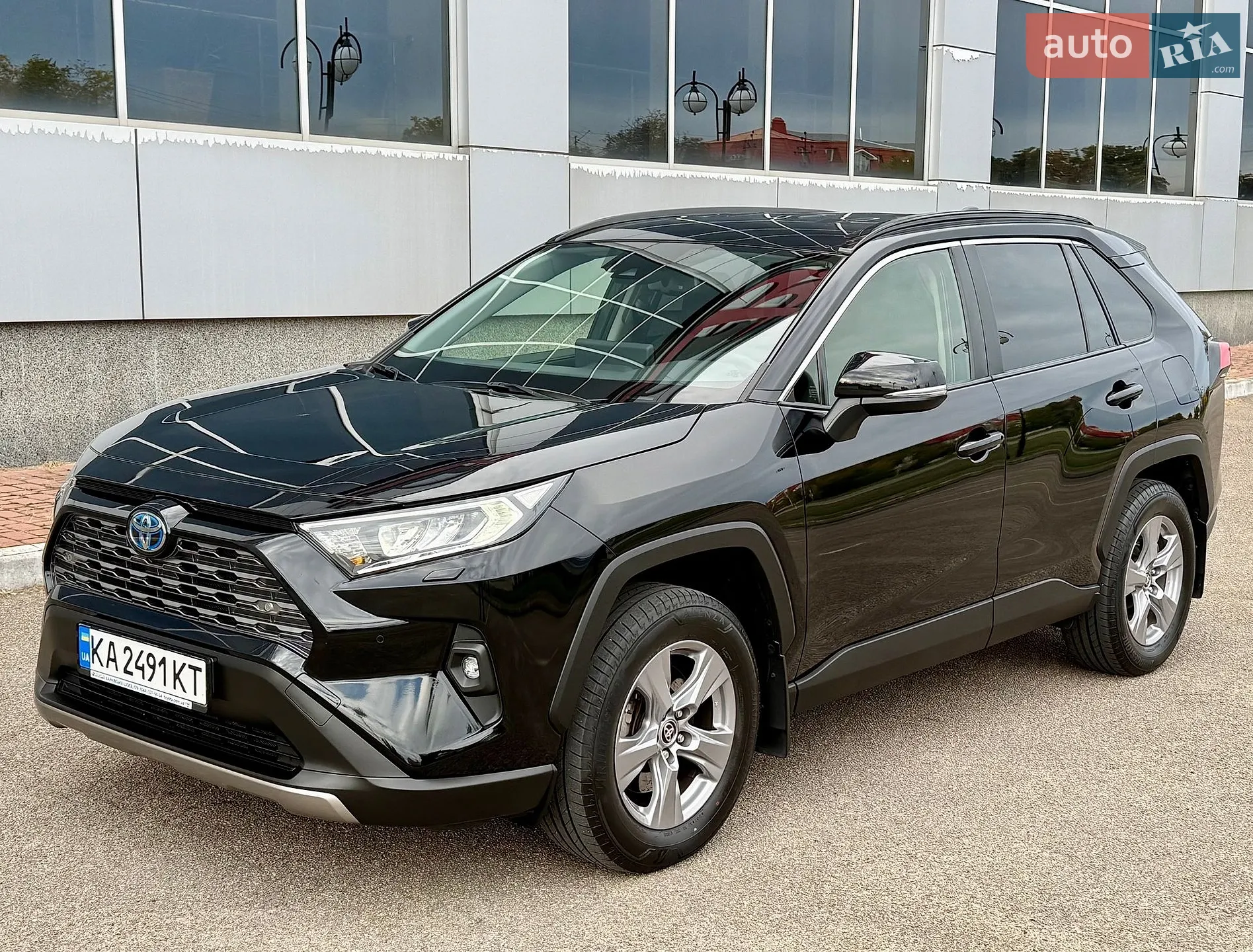 Toyota RAV4, 2023