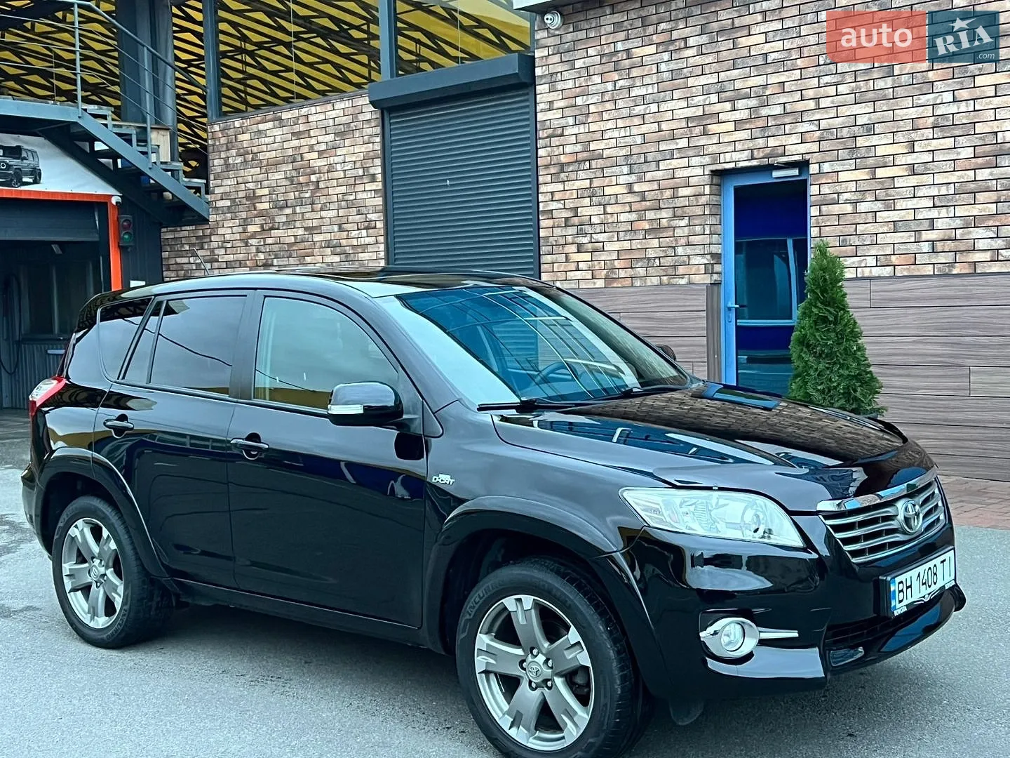 Toyota RAV4, 2010
