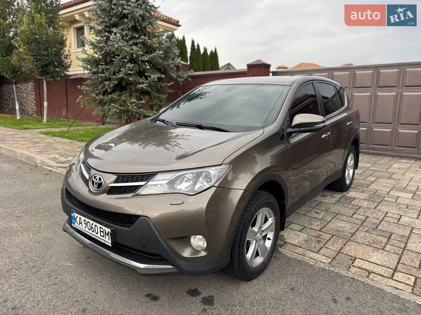 Toyota RAV4, 2013