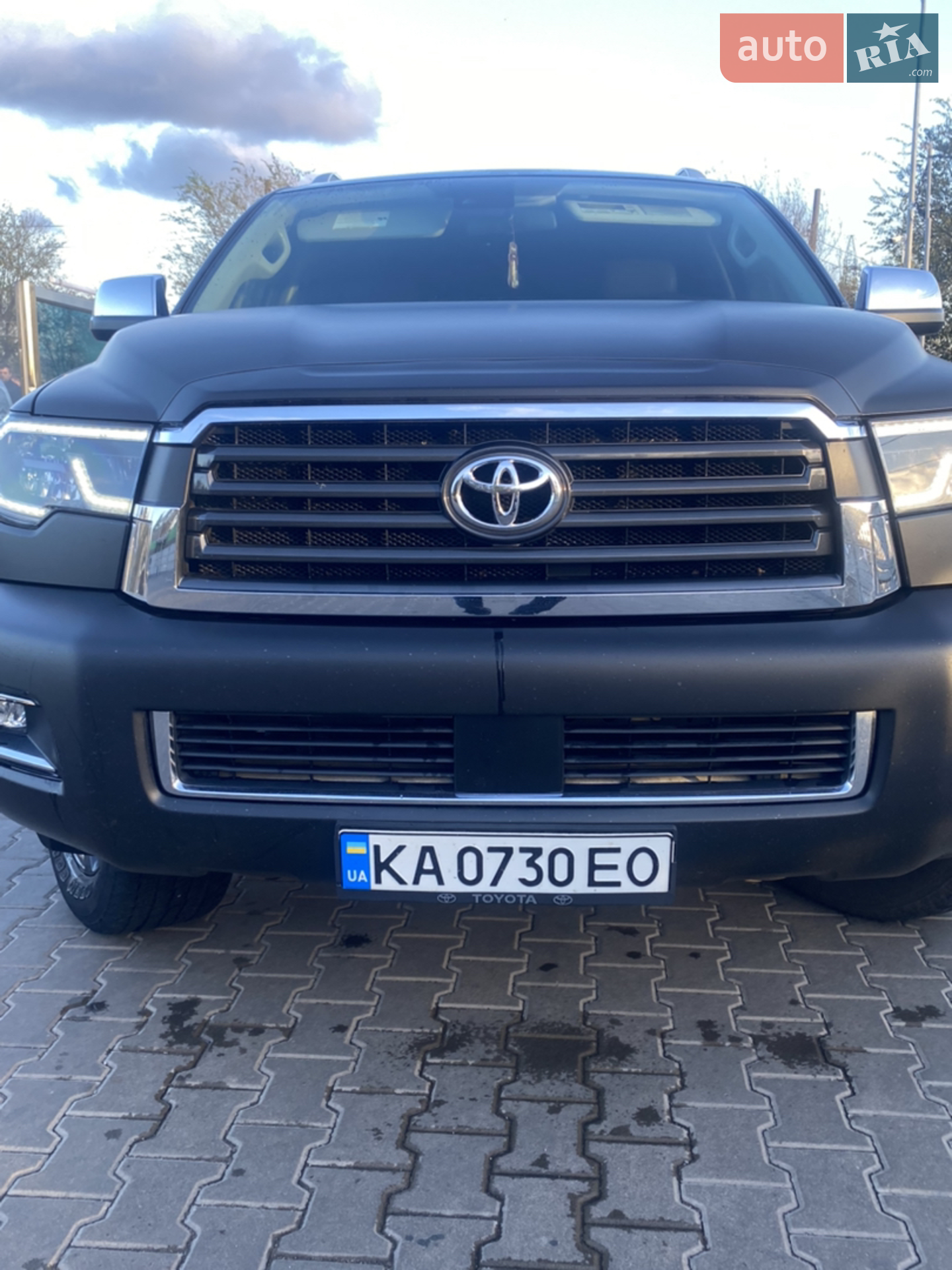 Toyota Sequoia, 2017