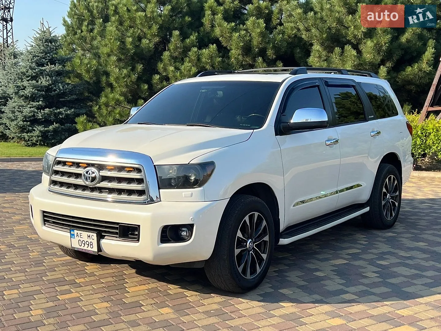 Toyota Sequoia, 2014