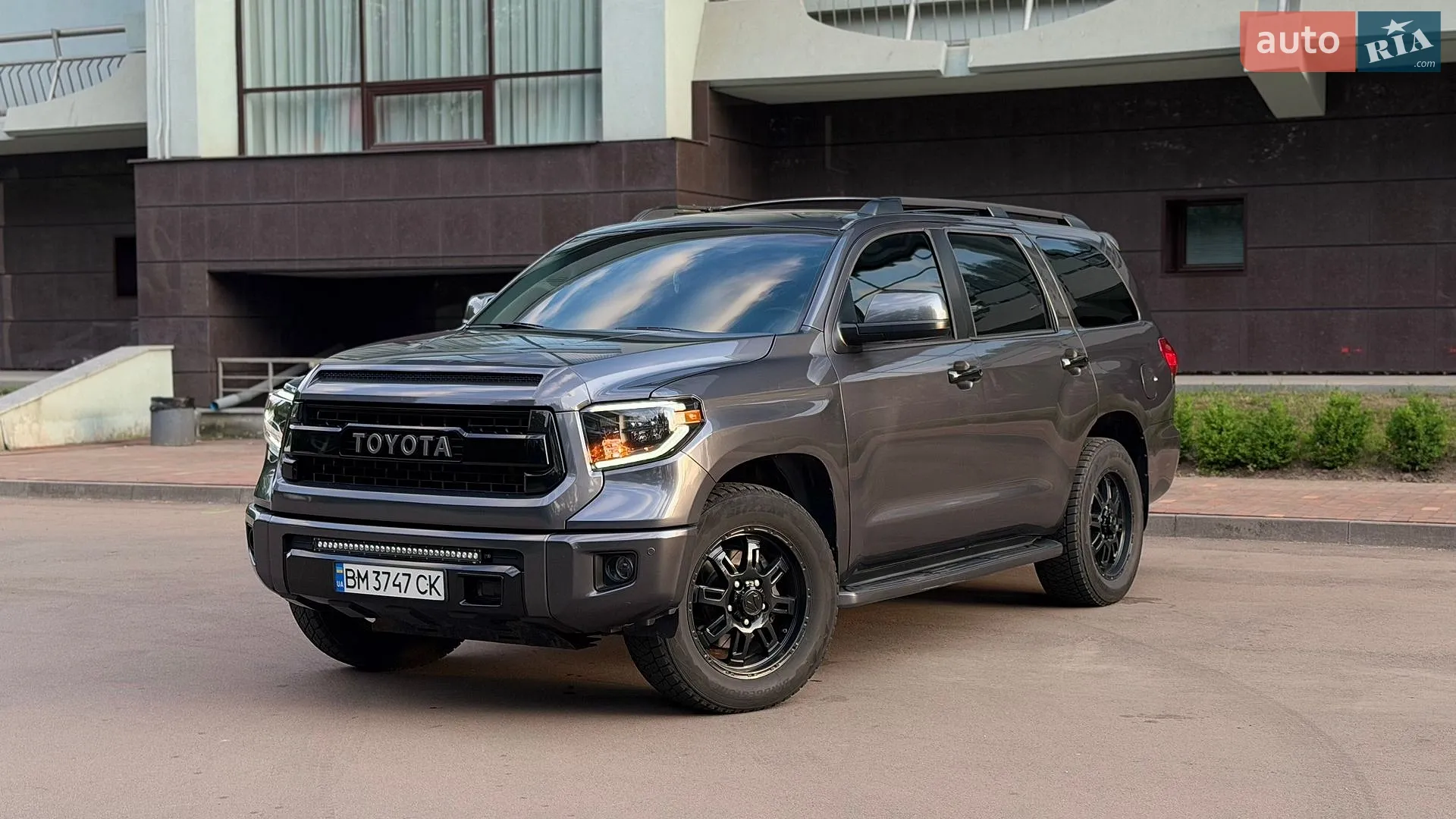 Toyota Sequoia, 2012