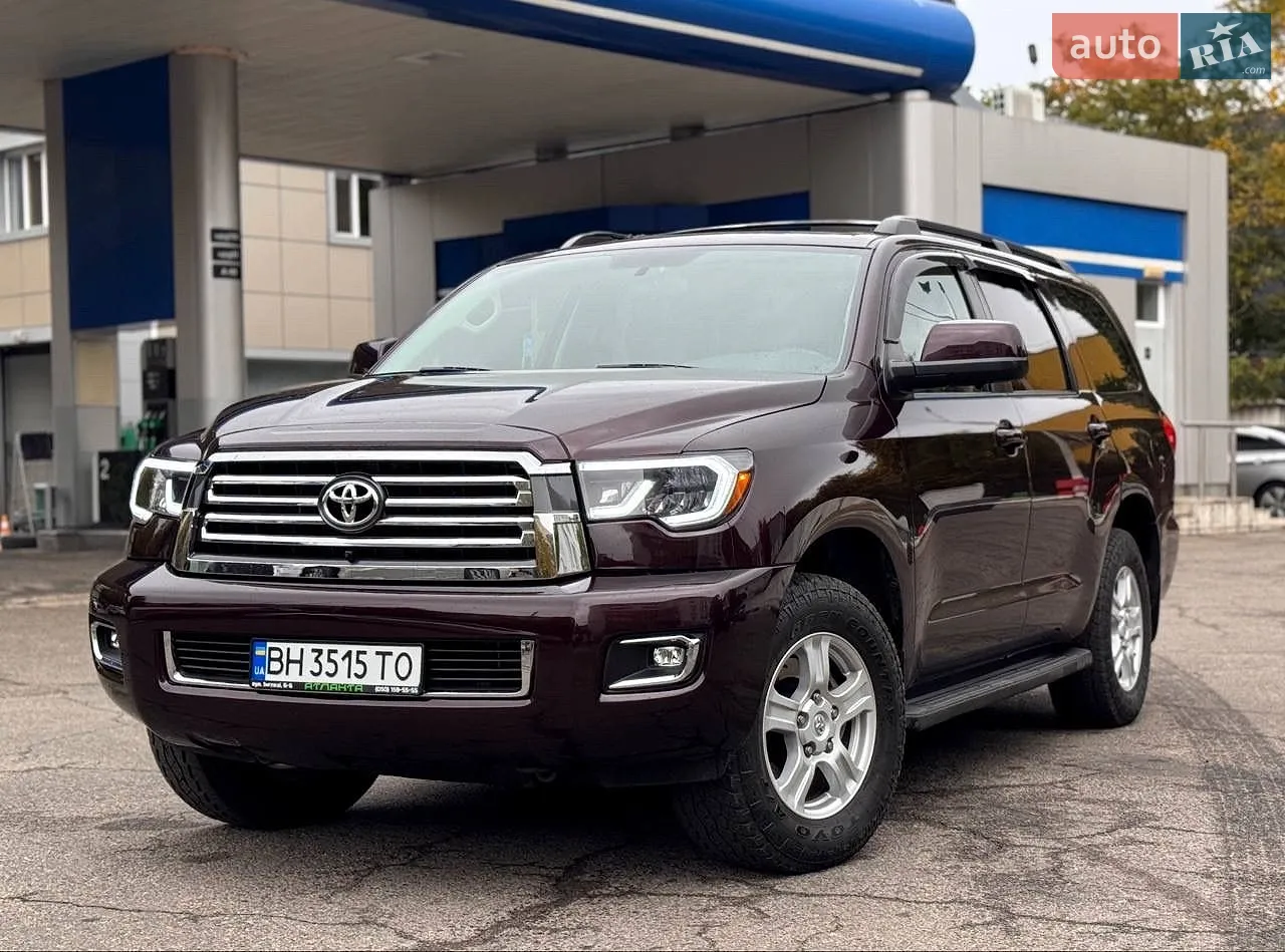 Toyota Sequoia, 2016