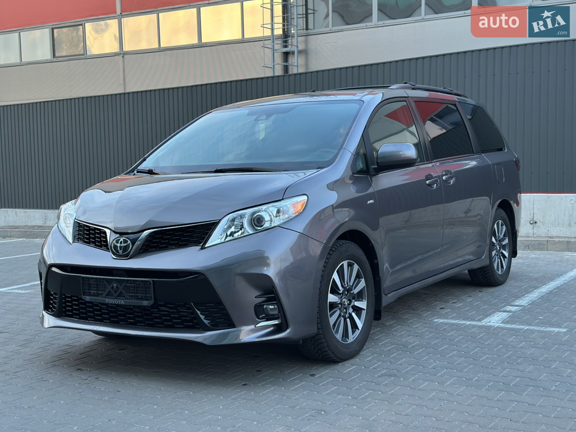 Toyota Sienna, 2019