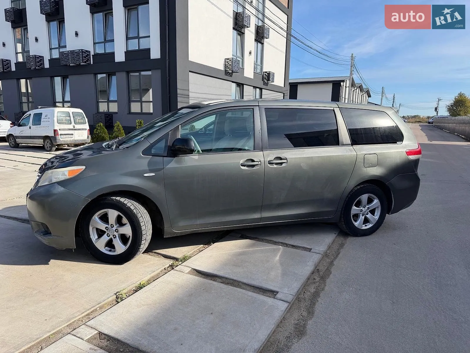 Toyota Sienna, 2012
