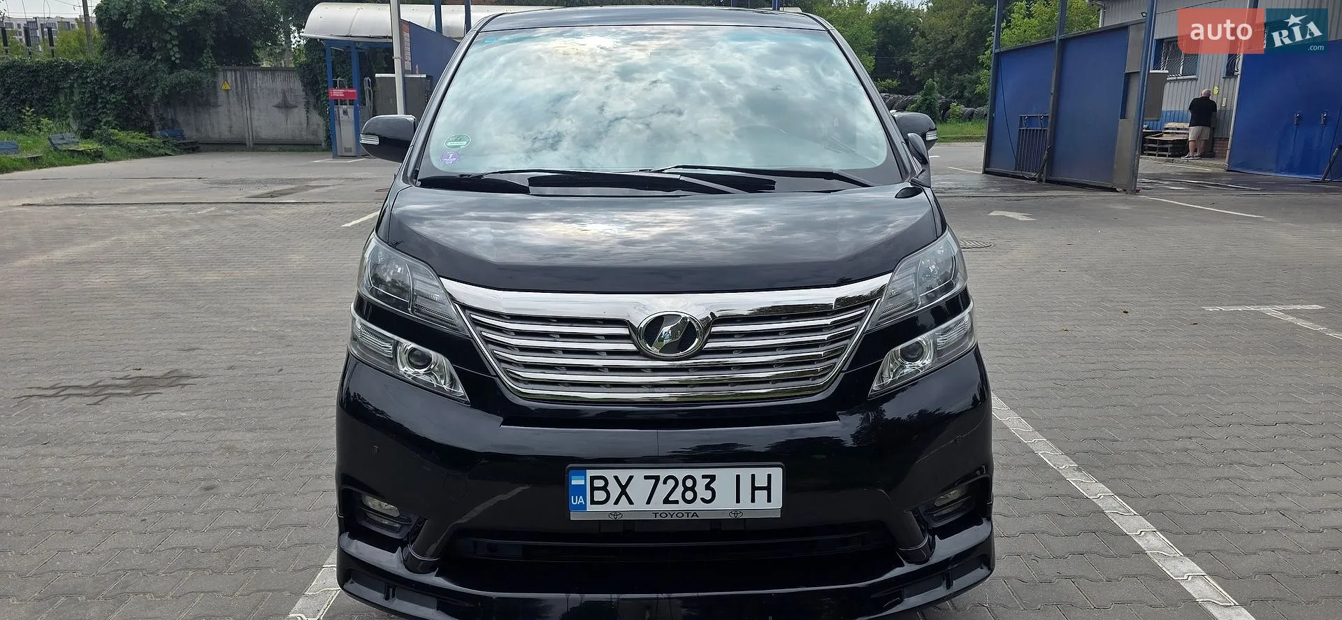 Toyota Vellfire, 2010