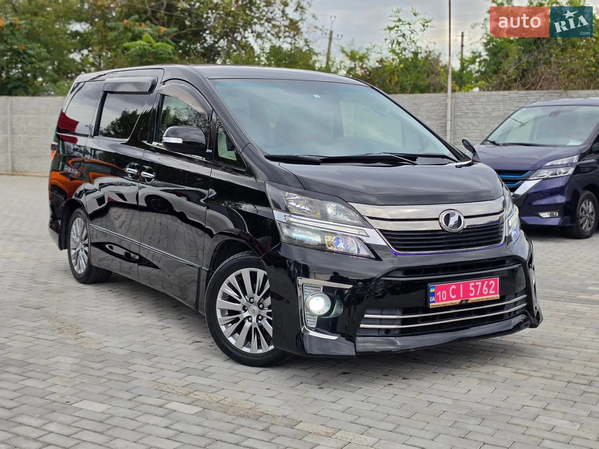 Toyota Vellfire, 2014