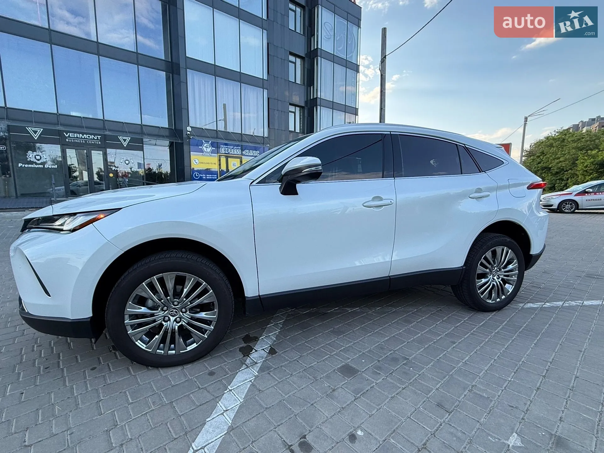 Toyota Venza, 2024
