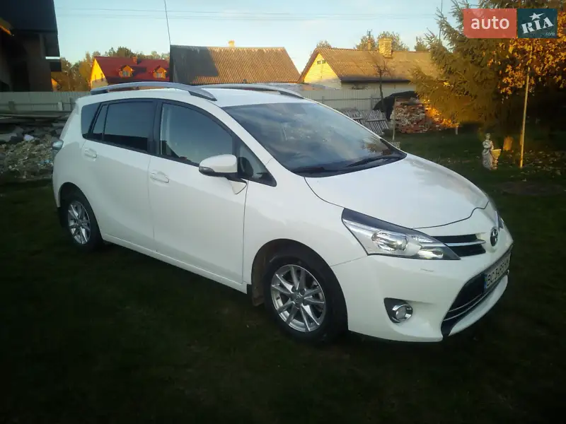 Toyota Verso, 2013