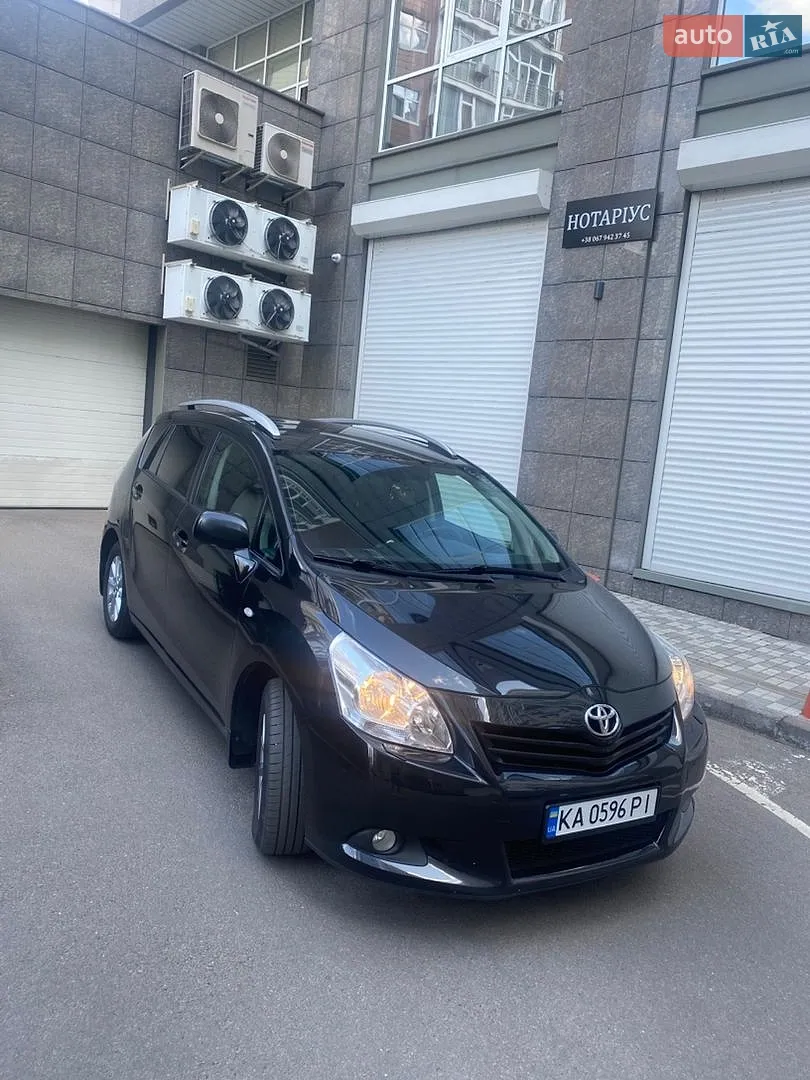 Toyota Verso, 2011
