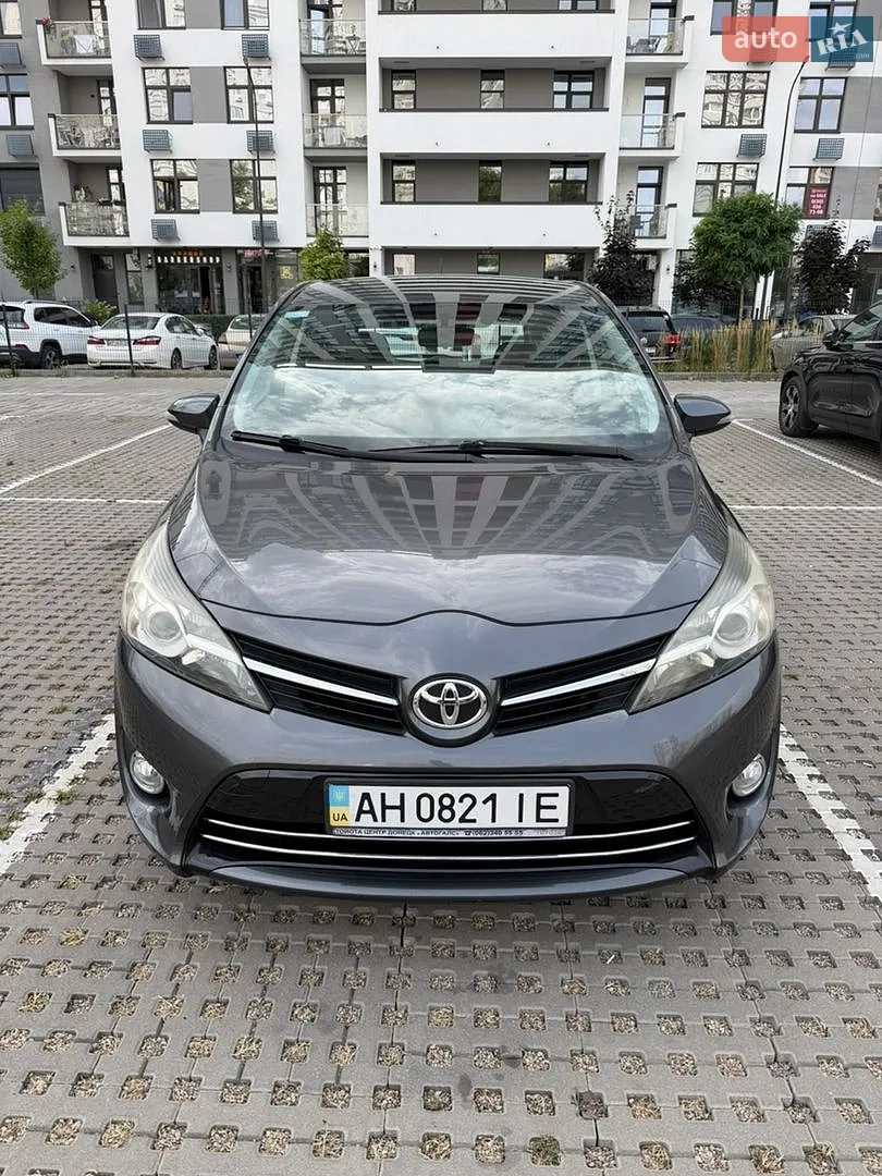 Toyota Verso, 2013