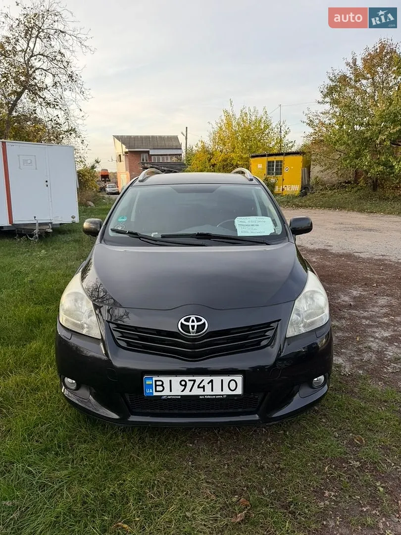 Toyota Verso, 2011