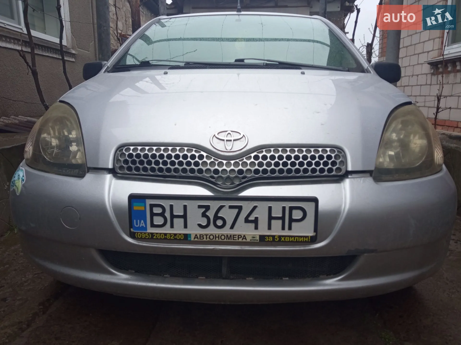 Toyota Yaris, 2001