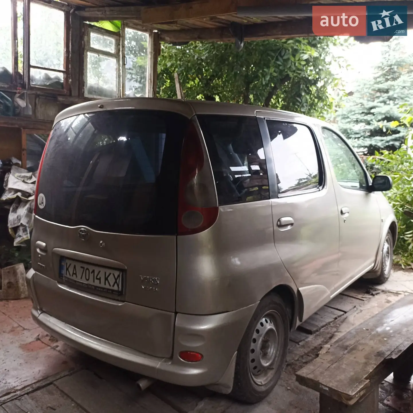 Toyota Yaris, 2000