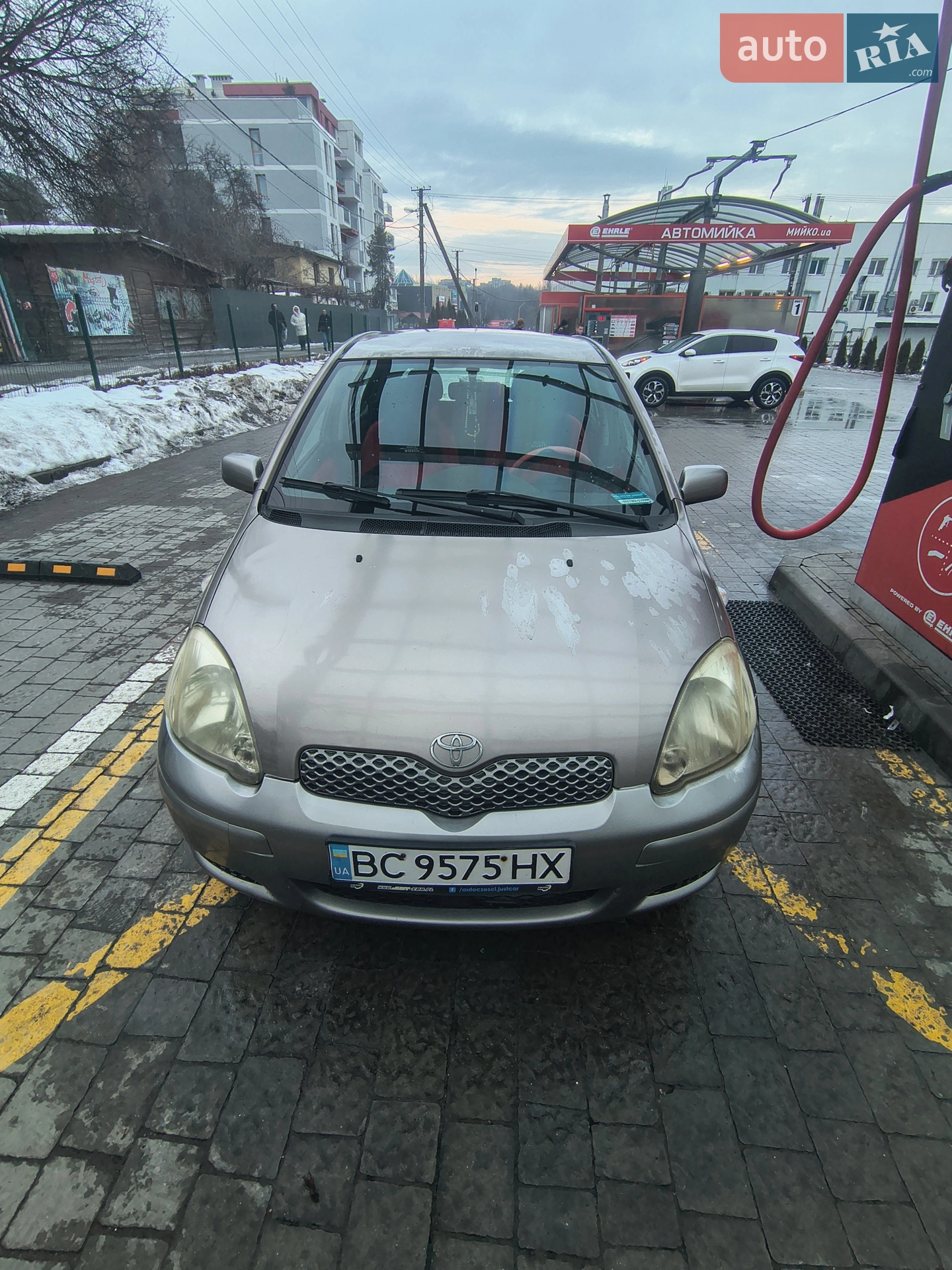 Toyota Yaris, 2004