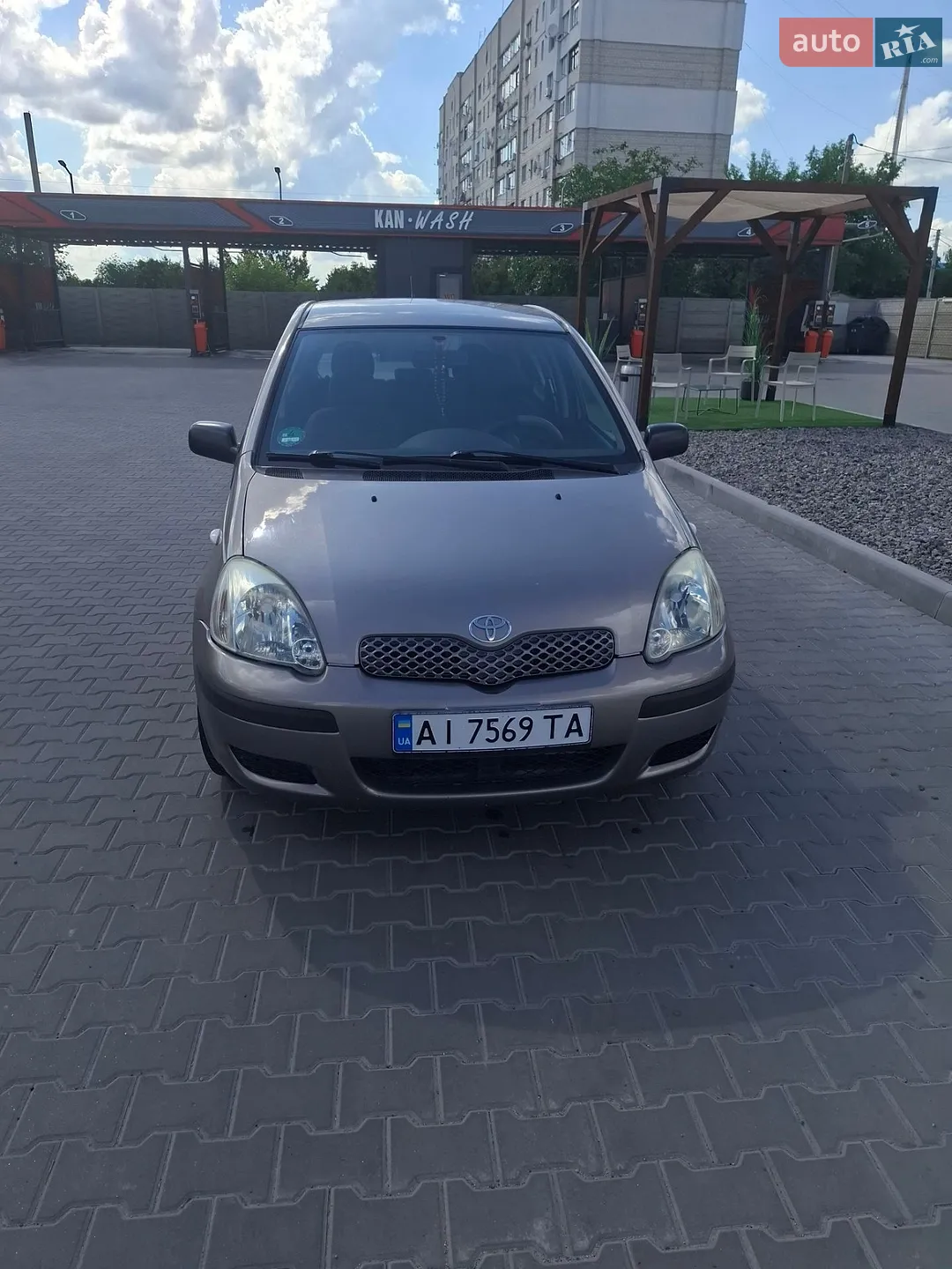 Toyota Yaris, 2004