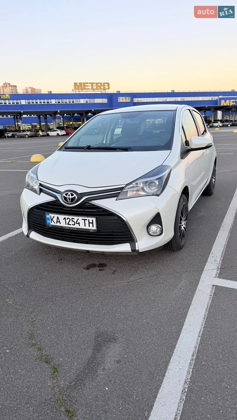 Toyota Yaris 2014 — 1
