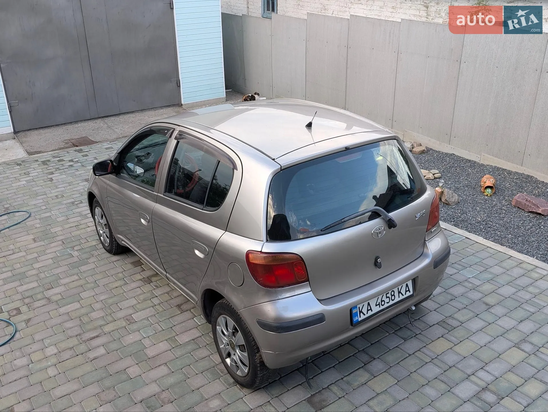 Toyota Yaris, 2005
