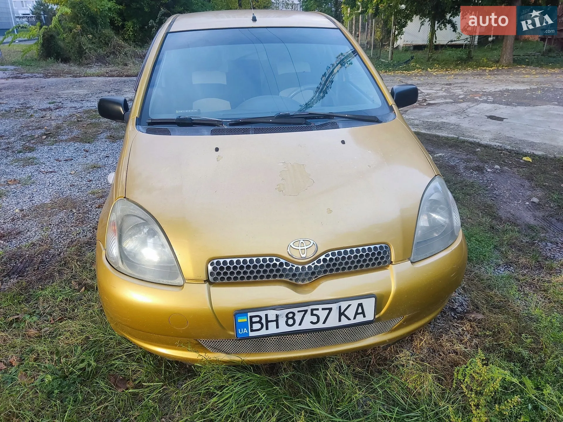 Toyota Yaris, 2001