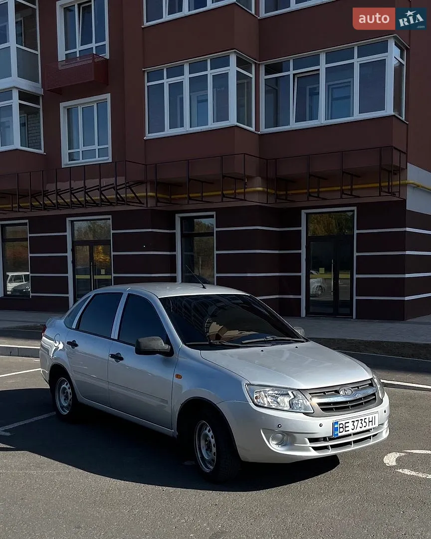 ВАЗ / Lada 2190 Granta, 2013