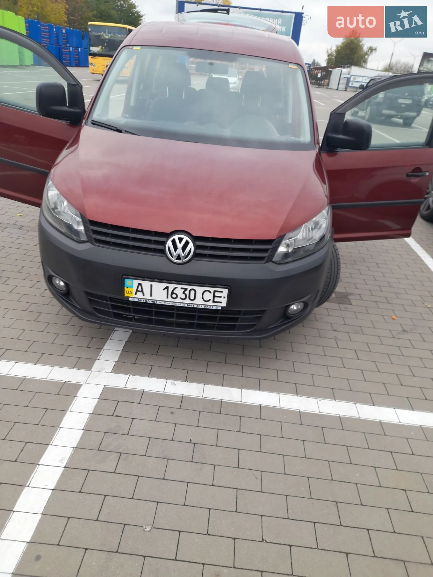 Volkswagen Caddy, 2011
