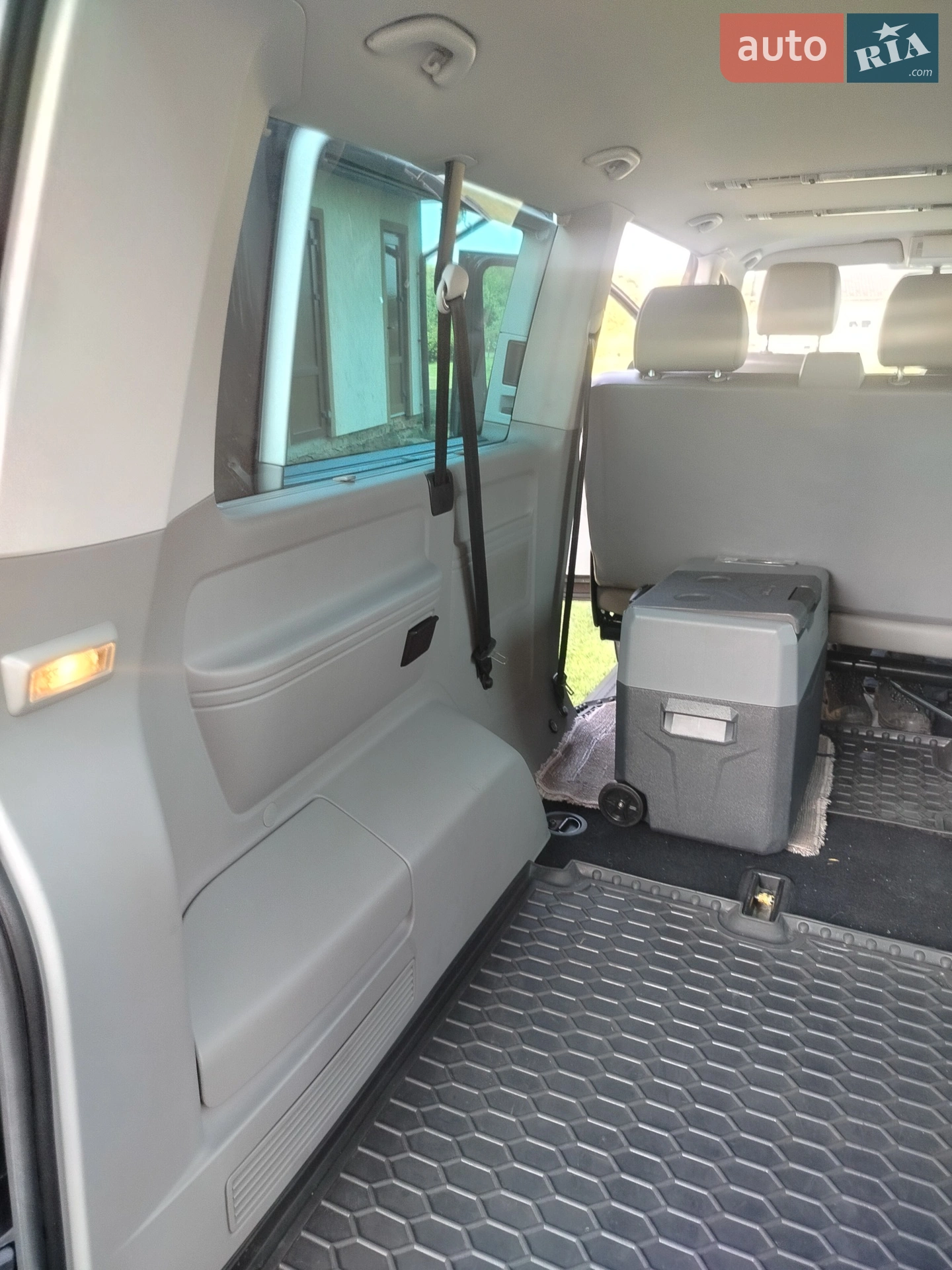 Volkswagen Caravelle, 2014
