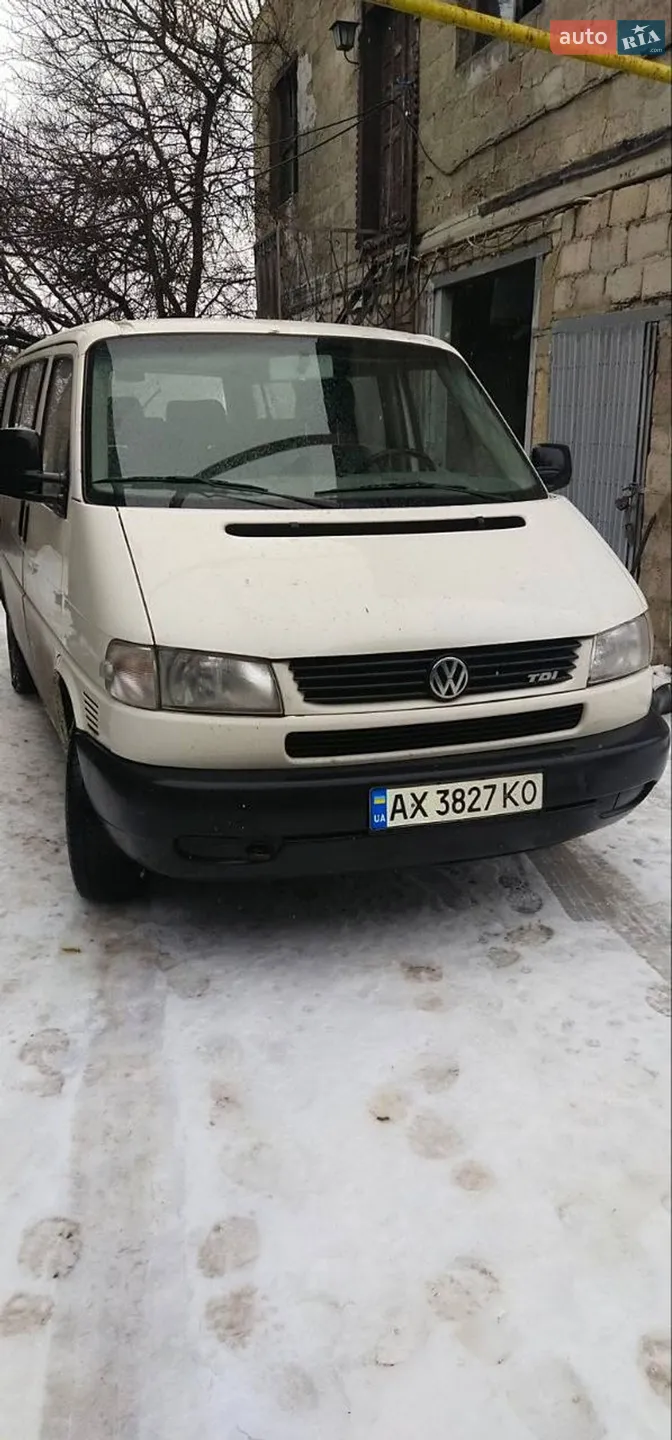 Volkswagen Caravelle, 2000