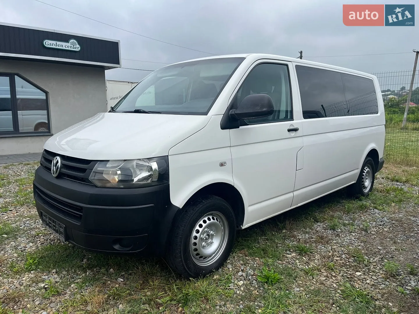 Volkswagen Caravelle, 2012