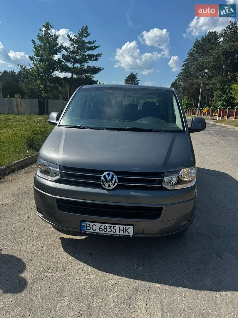 Volkswagen Caravelle, 2010