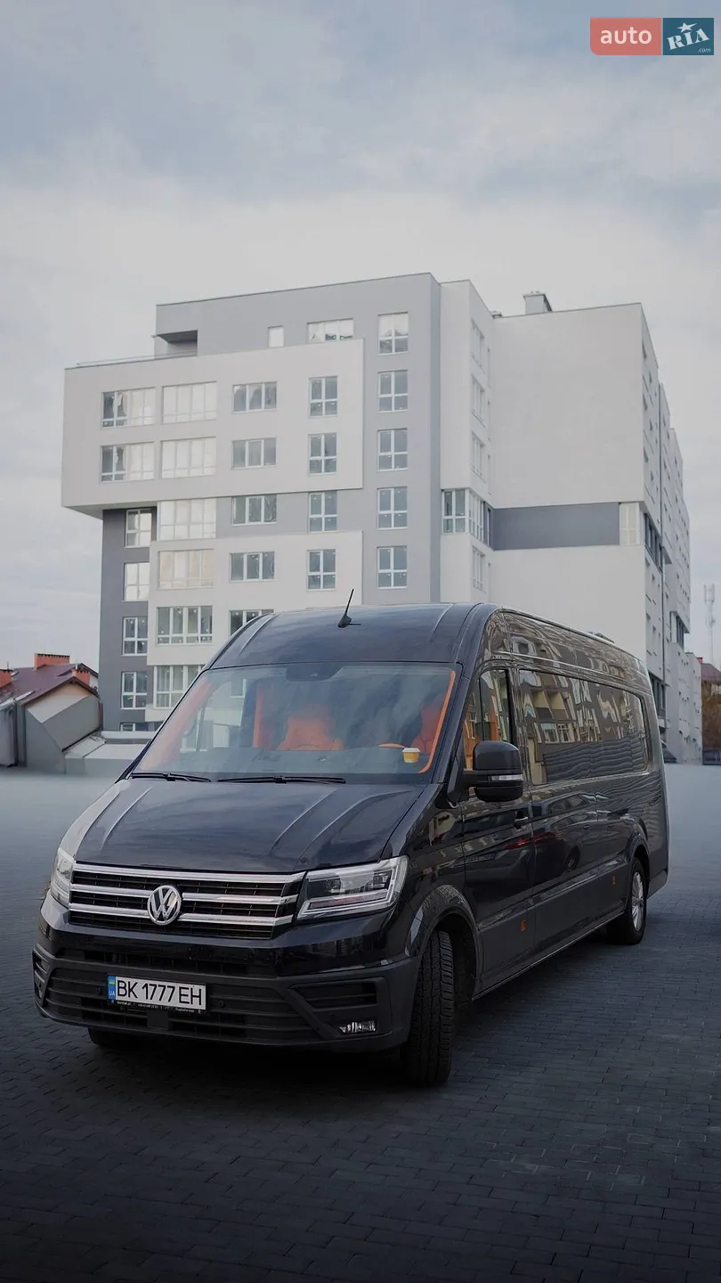 Volkswagen Crafter 2023 — 1
