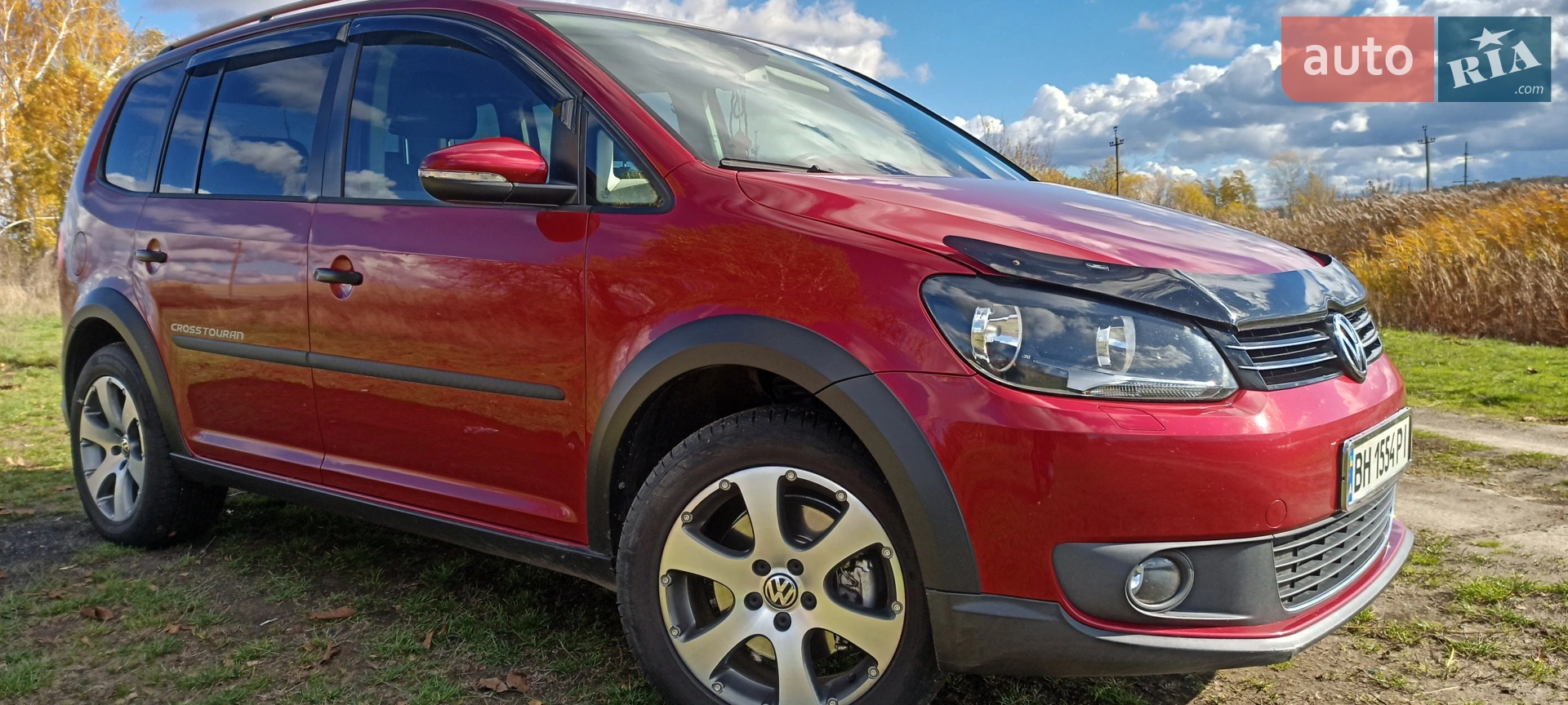Volkswagen Cross Touran, 2011