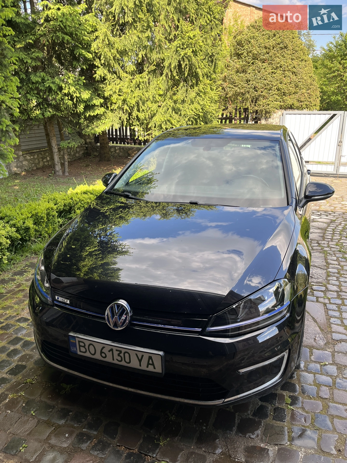 Volkswagen e-Golf, 2015