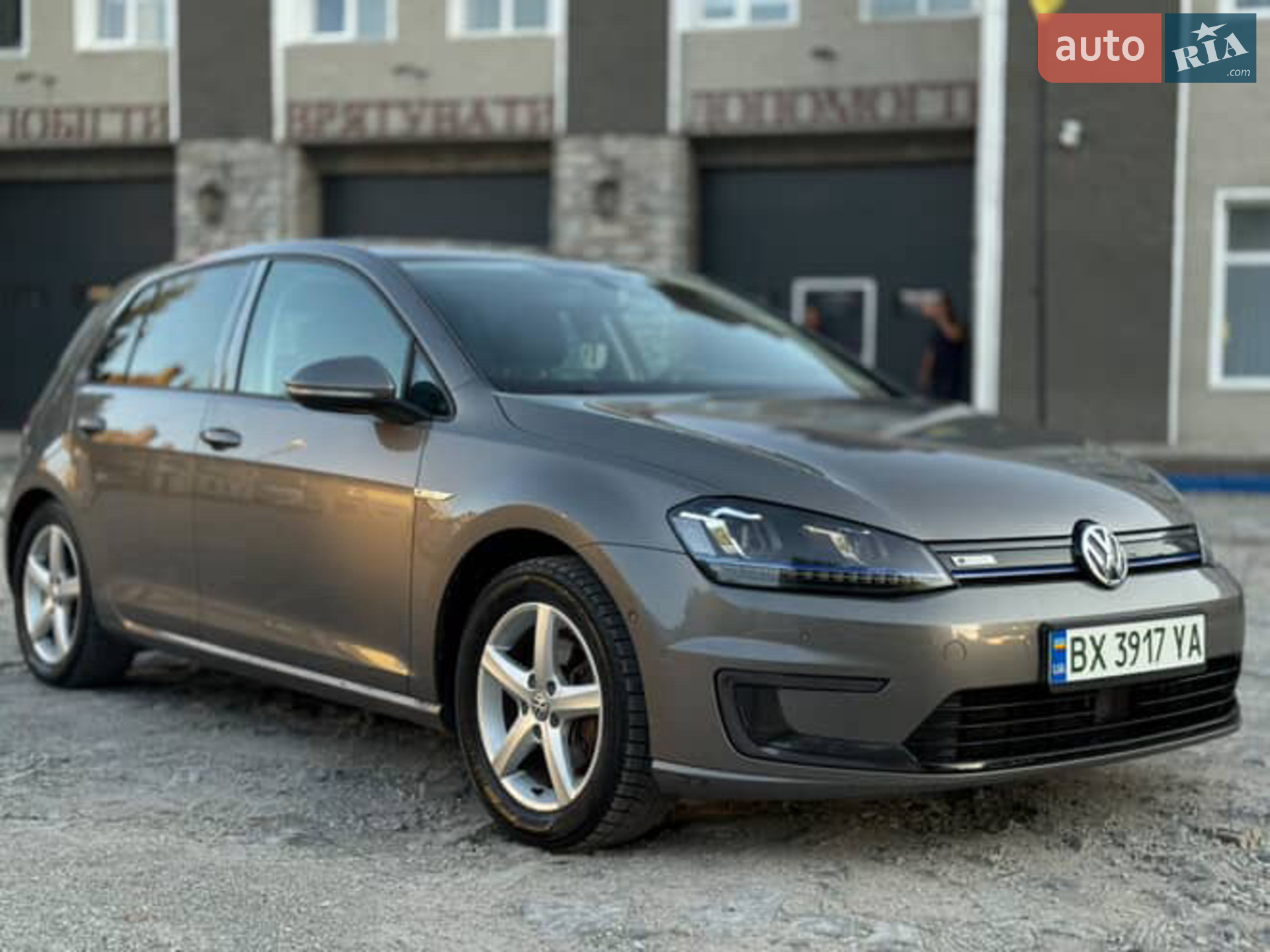 Volkswagen e-Golf, 2014