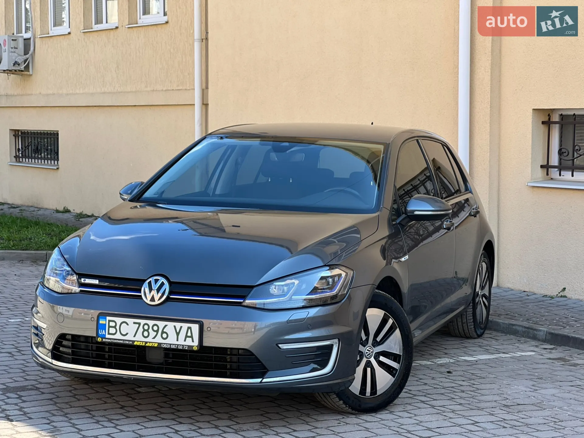 Volkswagen e-Golf, 2019
