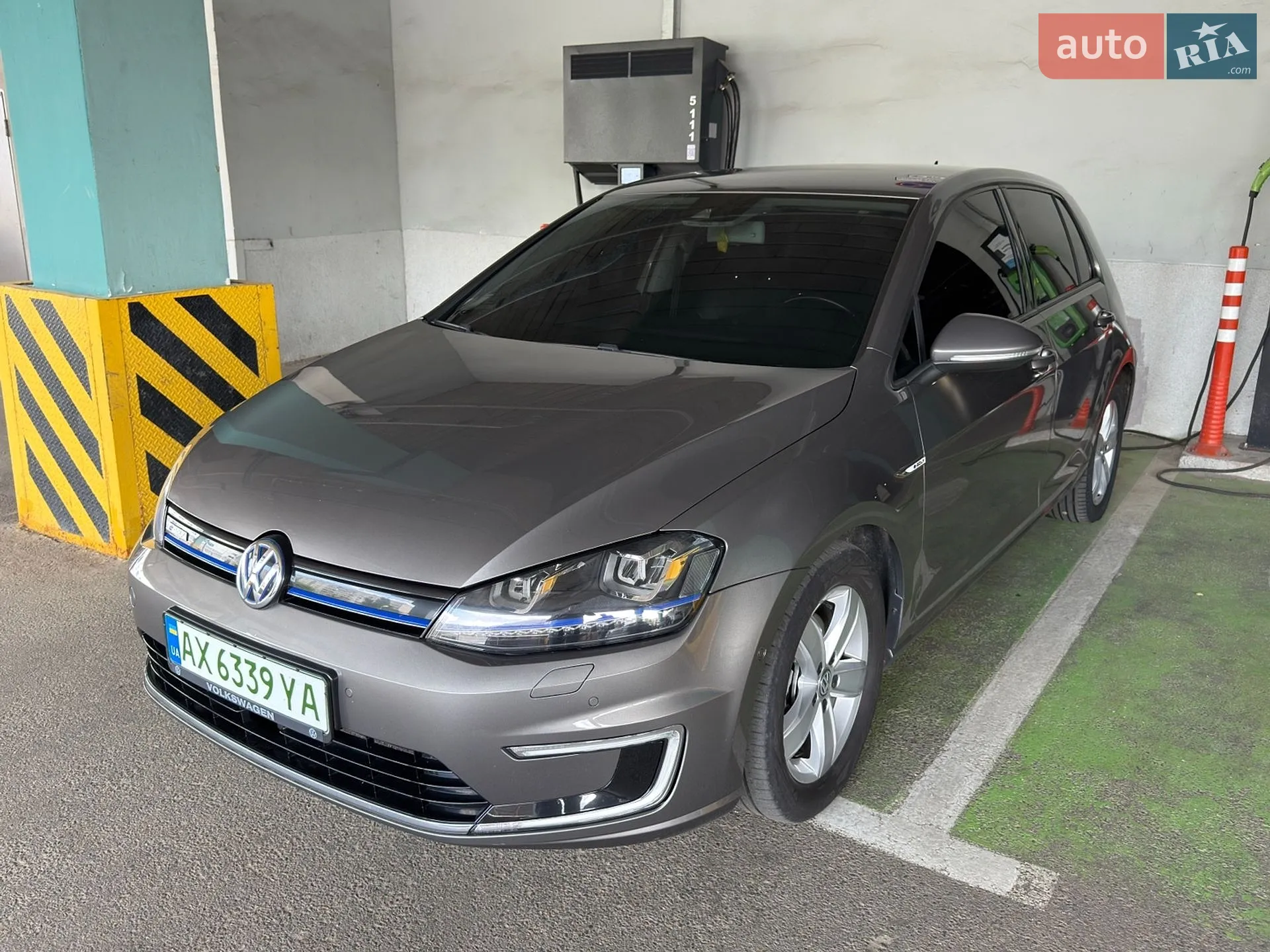 Volkswagen e-Golf, 2015