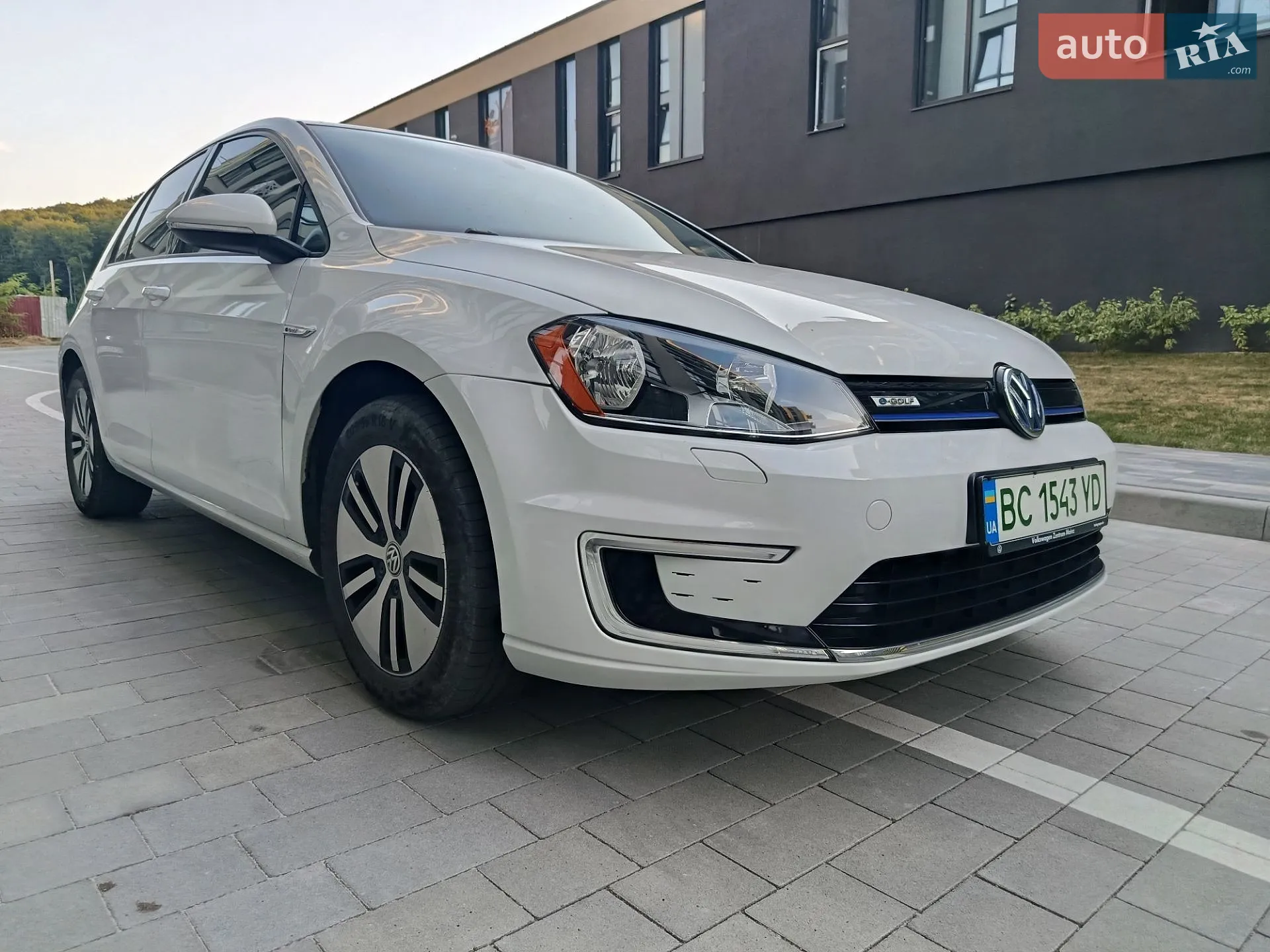 Volkswagen e-Golf, 2016