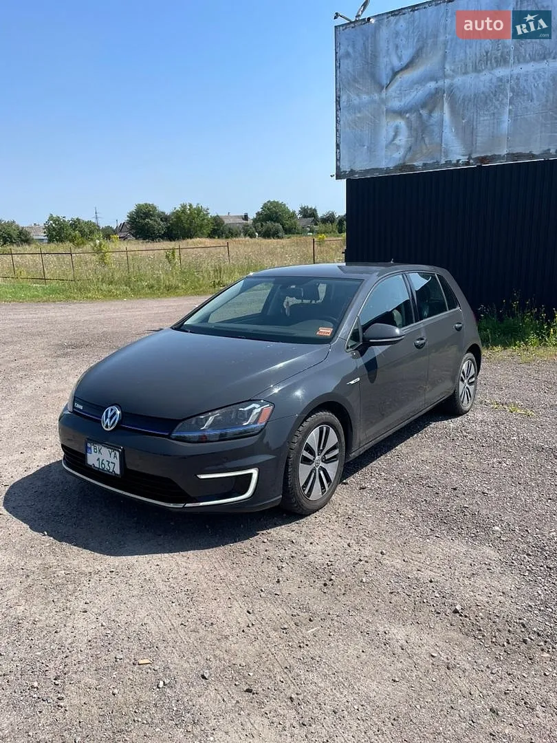 Volkswagen e-Golf, 2016