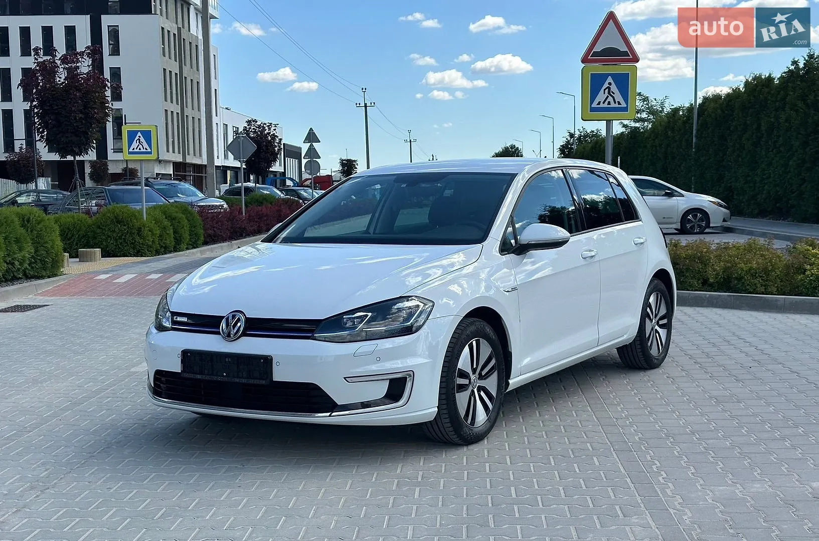 Volkswagen e-Golf, 2017