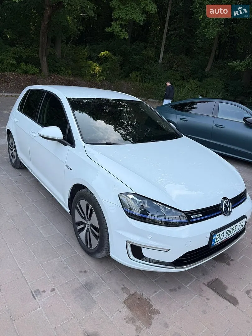 Volkswagen e-Golf, 2014