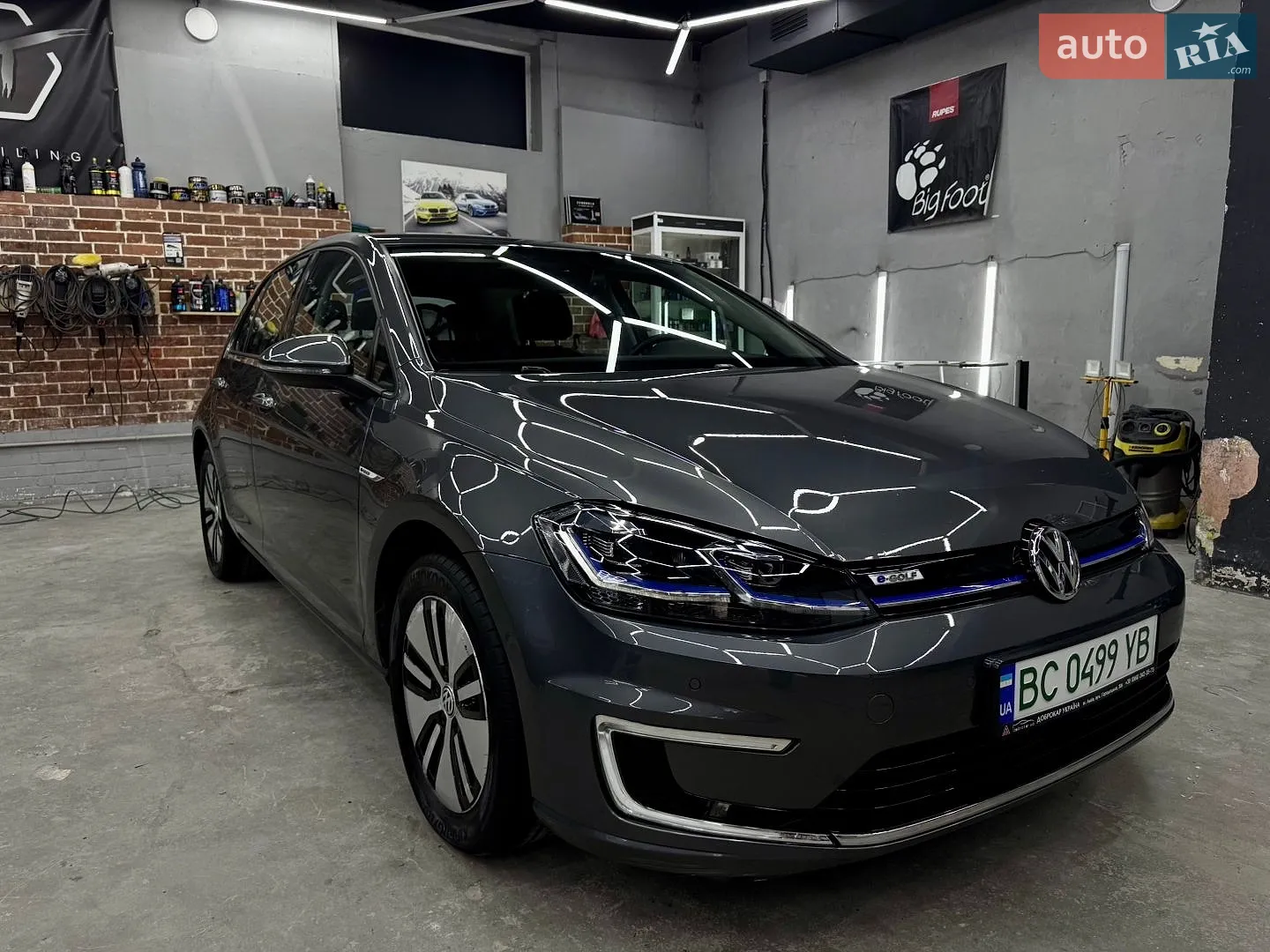 Volkswagen e-Golf, 2017