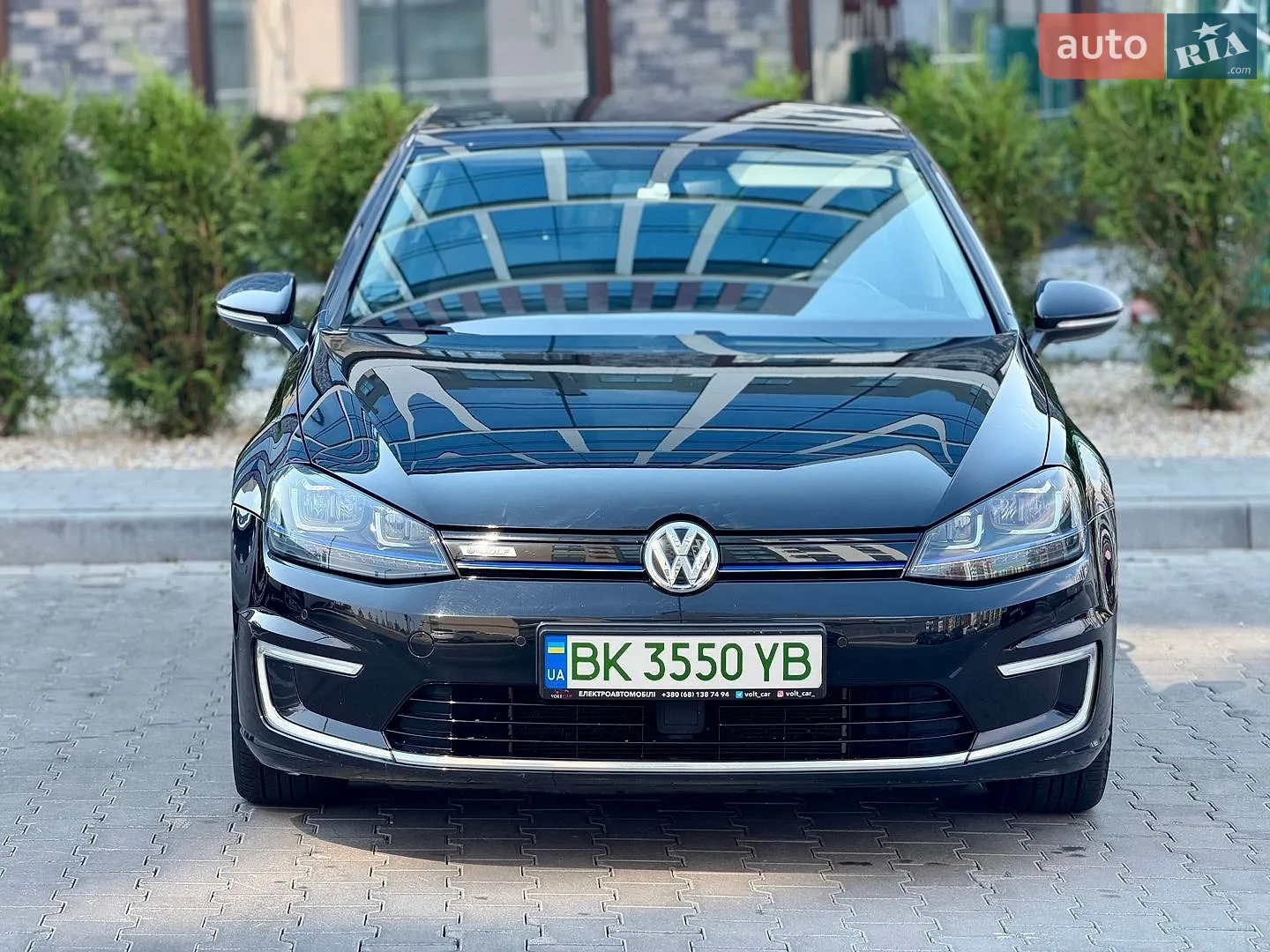 Volkswagen e-Golf, 2014