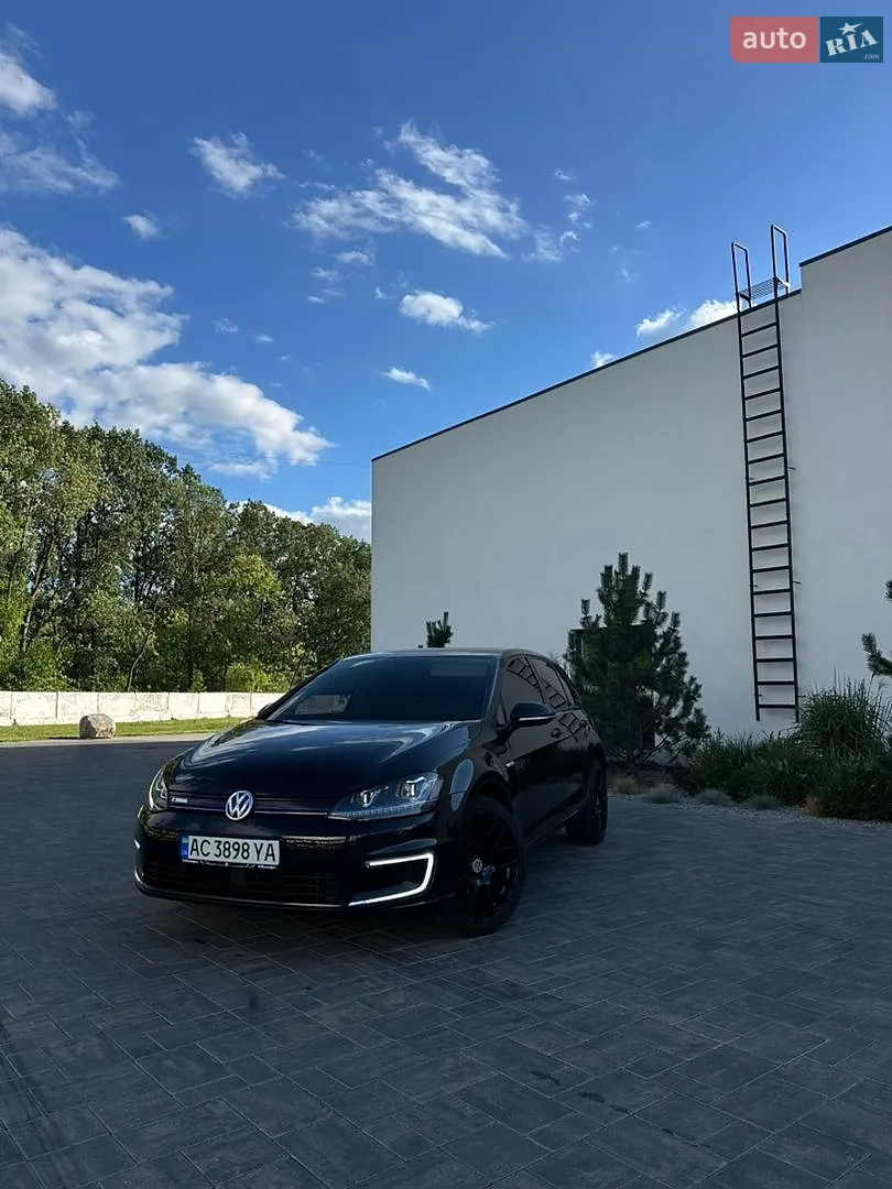 Volkswagen e-Golf, 2016