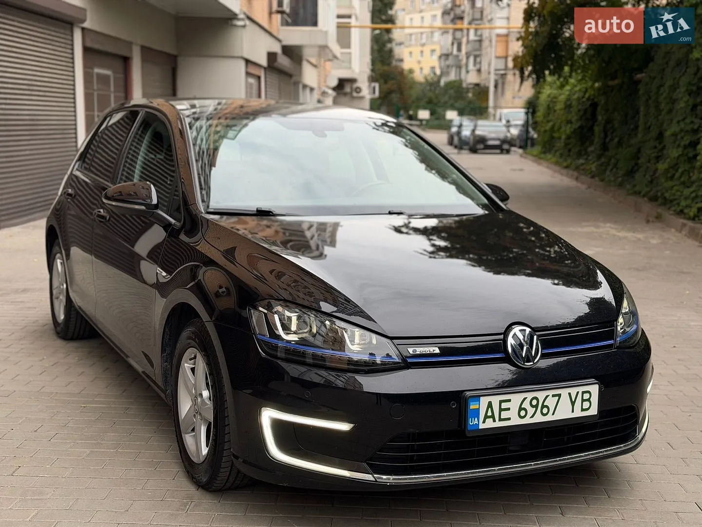 Volkswagen e-Golf, 2015